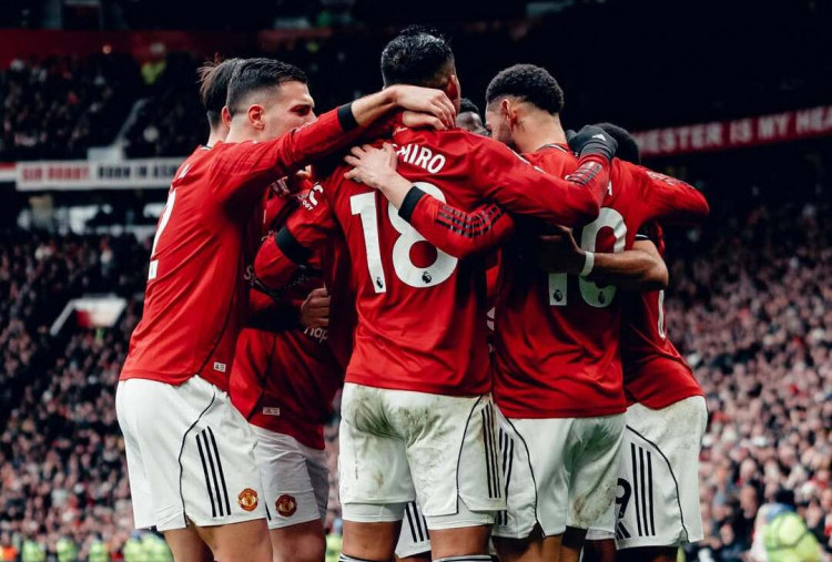 Man United vs Tottenham 2-0, Setan Merah Pepet Aston Villa di Klasemen