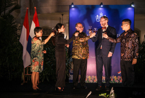 Ulang Tahun Raja Belanda Willem-Alexander Dirayakan di Surabaya