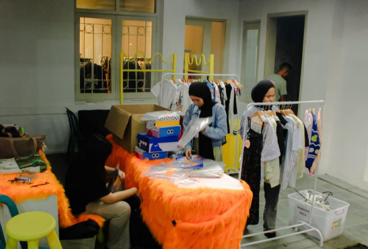 Siap-Siap, Thrift Market 4.0 x Brands Garage Sale Hadirkan 4 Ribu Produk di Kantor Harian Disway Besok!