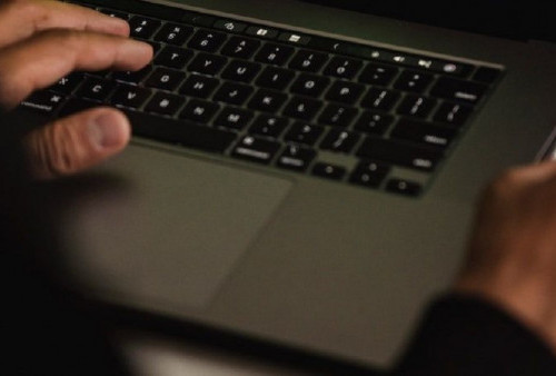 Bagaimana Cara Menyalakan Lampu Keyboard Laptop? Lengkap Lenovo hingga Asus