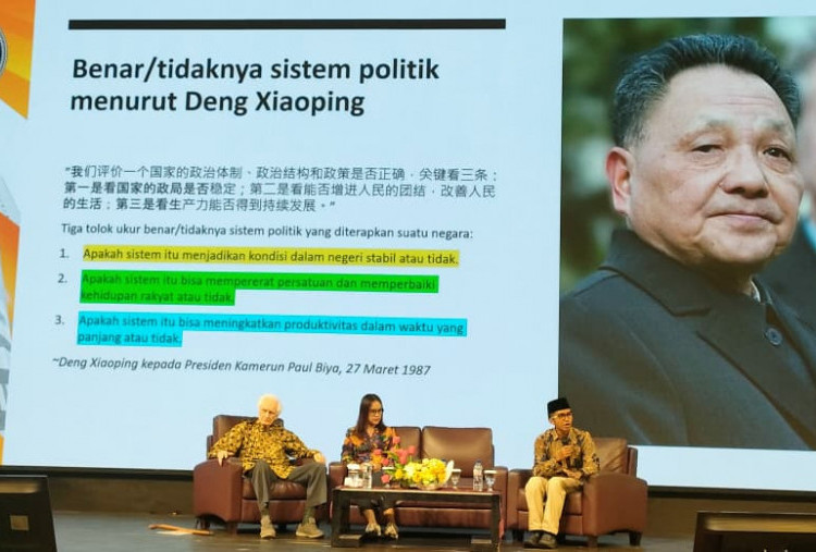 Demokrasi dan Pengalaman Tiongkok