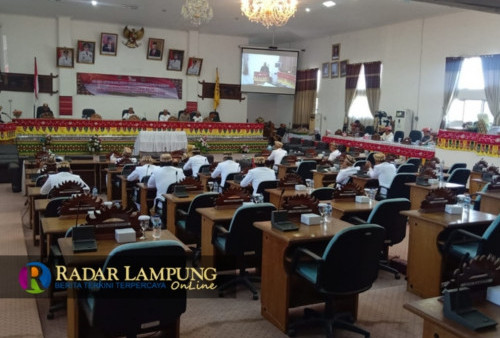 Paripurna HUT Ke-76 Lamteng Hanya Dihadiri 16 Dewan, Begini Dalih Ketua DPRD 