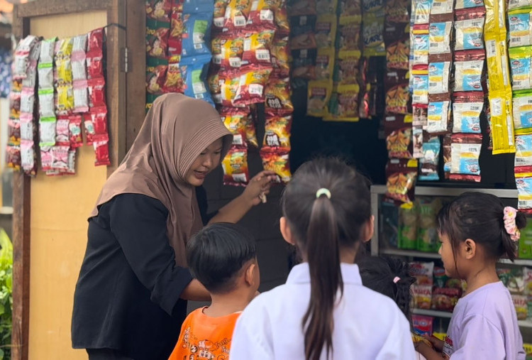 Tak Sekadar Hunian, Rumah Marni di Karawang Kini Menggerakkan Ekonomi Keluarga