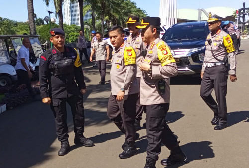 Ribuan Personel Gabungan Kembali Amankan Demo di DPR dan KPU