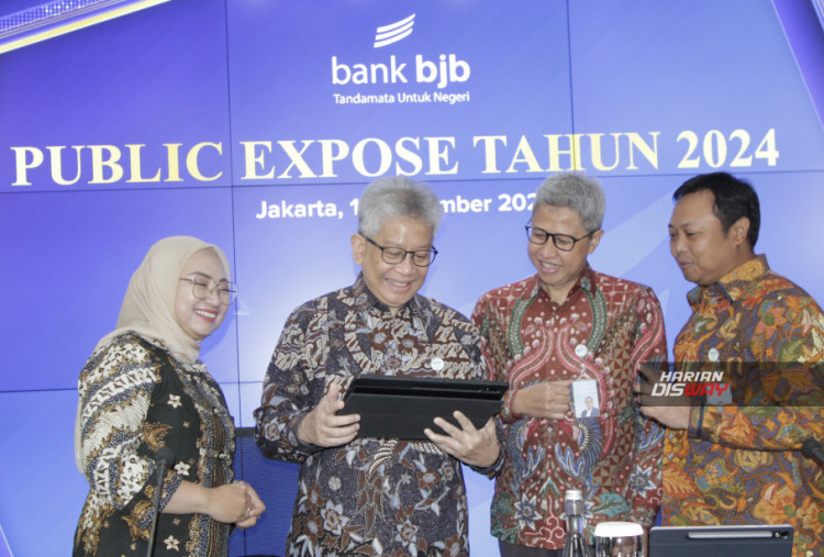 Salah satu pencapaian besar Bank BJB pada tahun ini adalah penerbitan Sustainability Bond senilai Rp1 triliun. Obligasi ini mengalami oversubscribed hingga 4,66 kali dari target awal. Disamping itu, Bank BJB juga menjadi pionir dalam penerbitan Surat Berharga Perpetual dengan denominasi rupiah senilai Rp 1 triliun. 