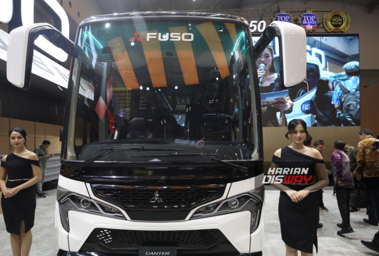Selain menghadirkan produk baru, Mitsubishi Fuso juga memperkuat komitmen layanan purnajual melalui program Zero Down Time. Strategi ini diwujudkan lewat pengembangan Bengkel 24 Jam Non-Stop, perluasan jaringan layanan servis, dan ketersediaan suku cadang untuk menjaga operasional armada pelanggan tetap berjalan optimal.