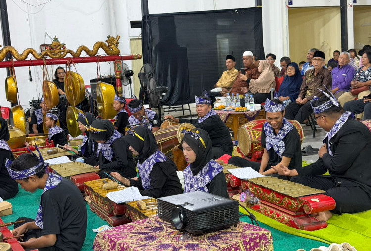 Budaya Ruwat Rawat, UK Petra dan Karang Taruna Hidupkan Seni Tradisional di Eks-Lokalisasi Dolly