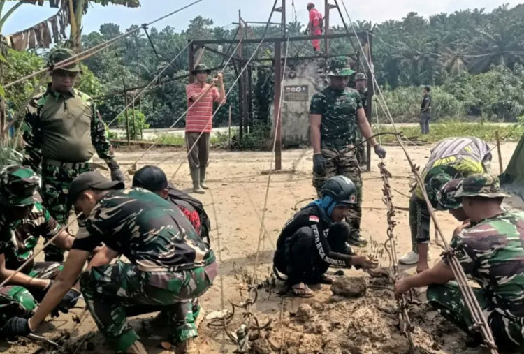 PNPB Sebut Personel TNI Juga Dapat Uang Lelah Bantu Bencana Sumatera, Kok Bisa KSAD Sebut Hanya Dapat Uang Makan ke Purbaya?