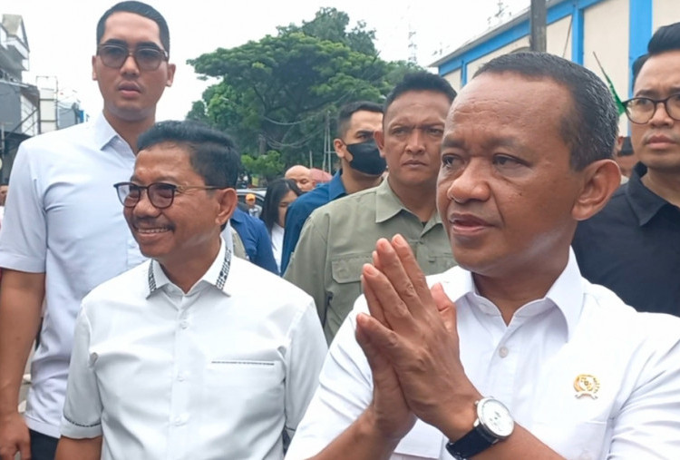 Menteri ESDM Minta Maaf di Pangkalan Gas, Bahlil: Instruksi Presiden, Pengecer Boleh Berjualan Lagi LPG 3 Kg