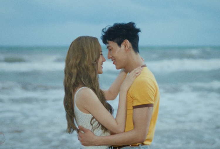BamBam GOT7 Bikin Heboh Fans Lewat Adegan Romantis di MV Wondering