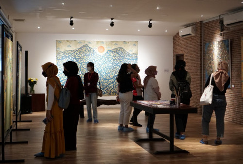 Refreshing di Teh Villa Gallery, Melukis Bareng Pengunjung Lain di Kanvas 