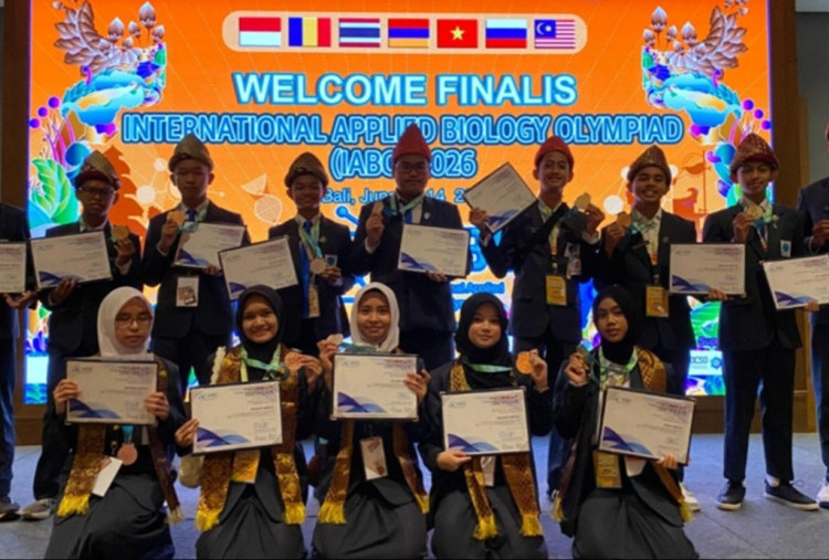 Keren! MAN IC OKI Borong 15 Medali International Applied Biology Olympiad 2026