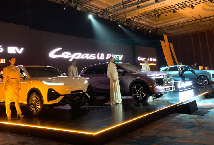 Harga Lepas L8 PHEV, Targetkan 40 Diler Hingga Akhir 2026