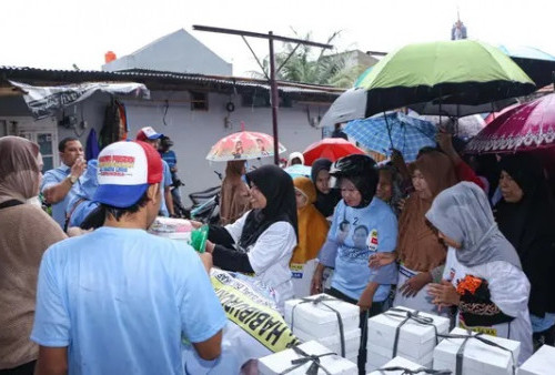 Laskar Prabowo 08 Bagikan Seribu Paket Makanan Sehat di Jaktim