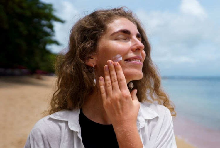 Cara Rawat Wajah dari Dalam Minum Kolagen, Tampilan Fresh tanpa Filter