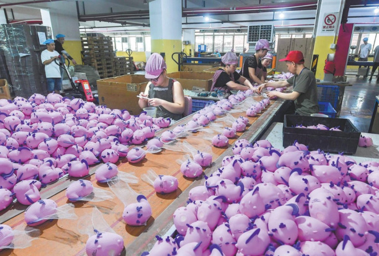 Industri Mainan Tiongkok Kian Memikat Orang Dewasa: Mainan Diremas, Stres Dilepas