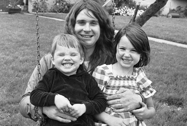 Profil 3 Anak Ozzy Osbourne dari Pernikahan Pertamanya dengan Thelma Riley: Jessica, Louis, dan Elliot