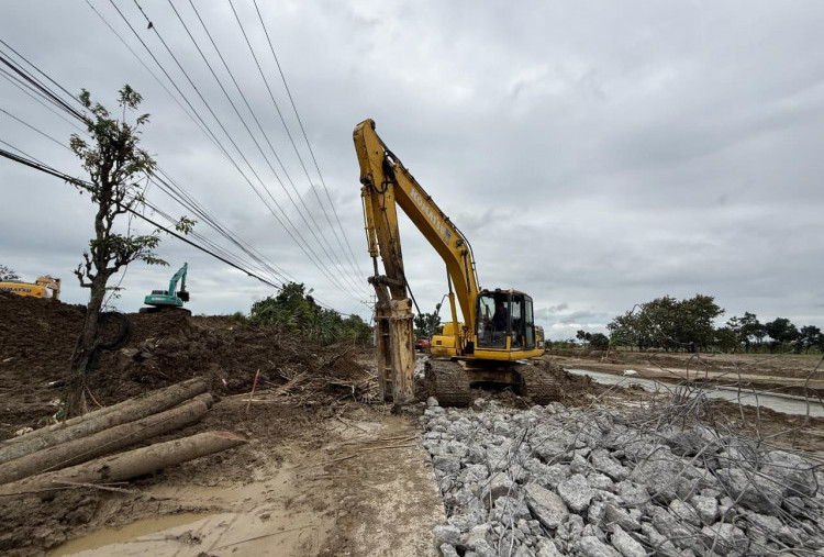 BNPB Kebut Perbaikan Tanggul Jebol di Grobogan, Targetkan Akses Jalan Segera Pulih