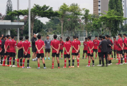 Seleksi Perdana Timnas Indonesia U-16 Ditempa Latihan Fisik dan Internal Game Hari Ini