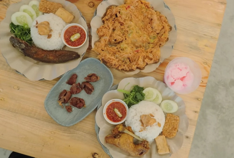 Kenalan dengan Nasi Tempong, Kuliner Pedas dari Banyuwangi yang ‘Menampar’!