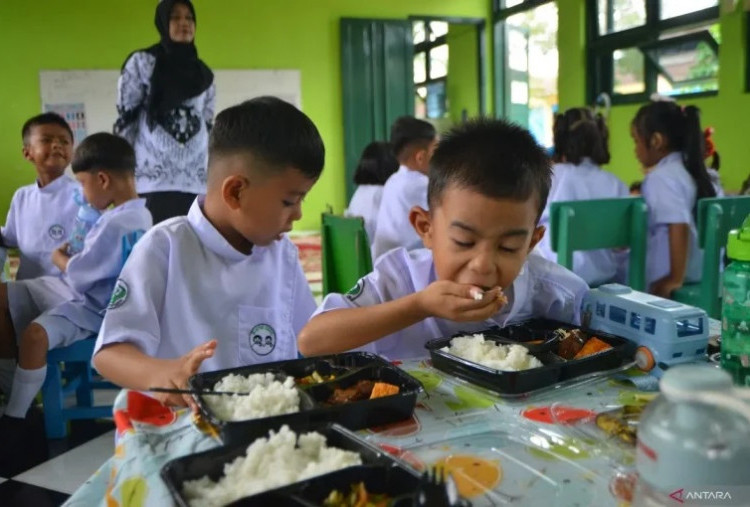 Ada Apa dengan MBG dan Dugaan Korupsi di Dalamnya?