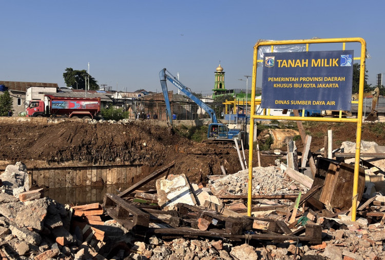 Cegah Mafia Tanah Normalisasi Ciliwung, Pramono Dirikan Posko Aduan di Cawang