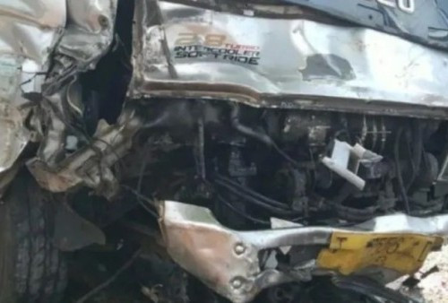 Kecelakaan Beruntun di Tol Cipularang, Sejumlah Mobil Berantakan