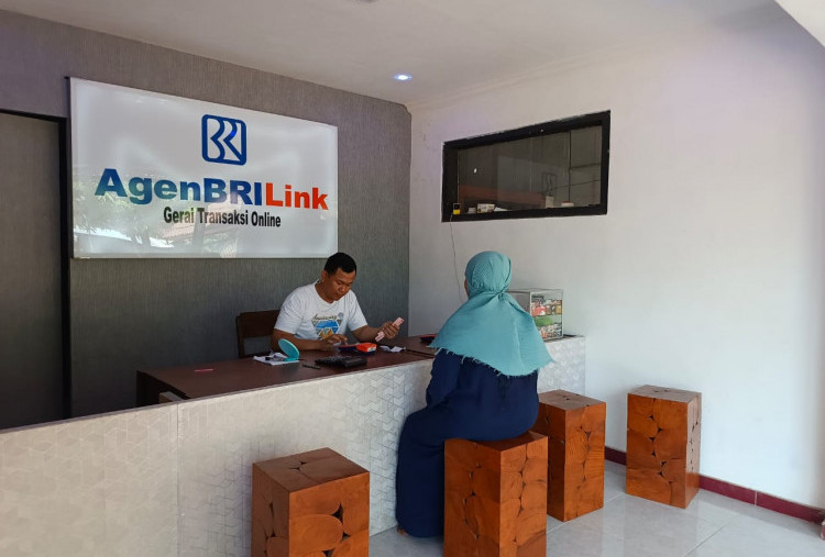 Berawal dari Coba Coba, AgenBRILink di Situbondo Ini Sukses Dekatkan Akses Perbankan bagi Masyarakat