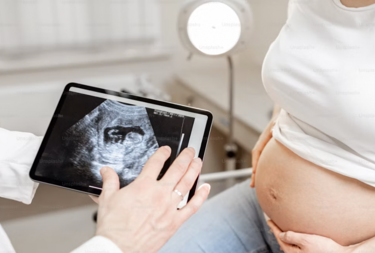 Dikirimi Chat Mesum Dokter Obgyn, Selebgram Leonakanza Akui Pantas Diperlakukan Seperti Itu