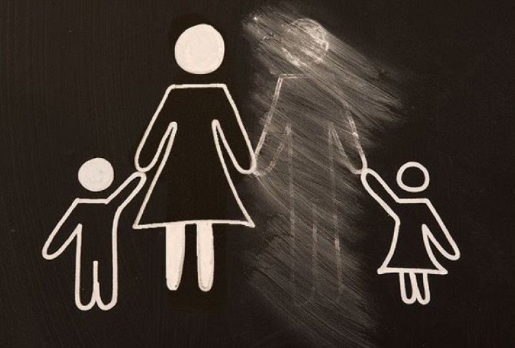 Latte Dad vs Fatherless, Kesenjangan Peran Ayah dalam Mengasuh Anak