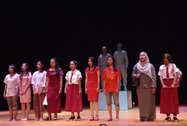 Pentas Patung Pahlawan di Balai Budaya Surabaya Sentil Vandalisme, Ajak Hargai Jasa Pahlawan 