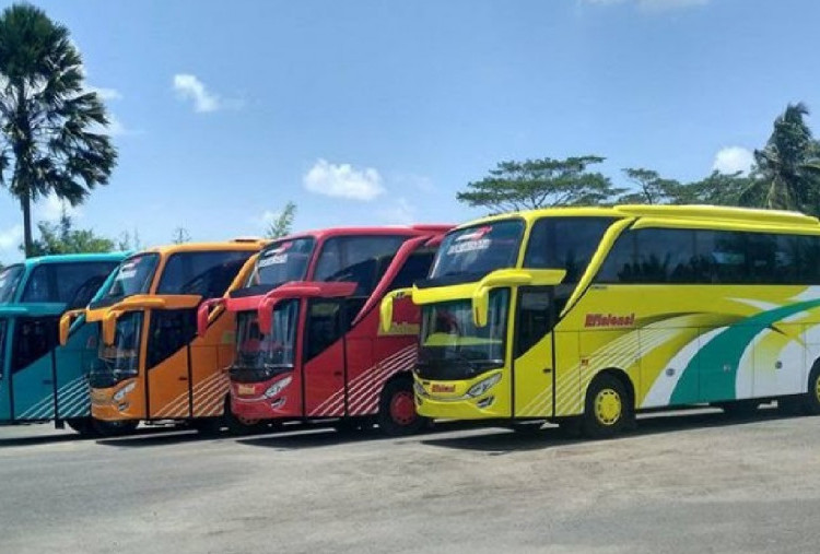 Lesunya Bus Pariwisata Akibat Larangan Studytour: Saatnya Cari Solusi Bijak