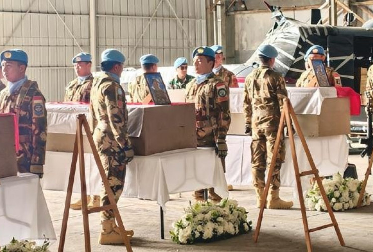 UNIFIL Beri Penghormatan Terakhir untuk 3 Prajurit TNI yang Gugur di Lebanon