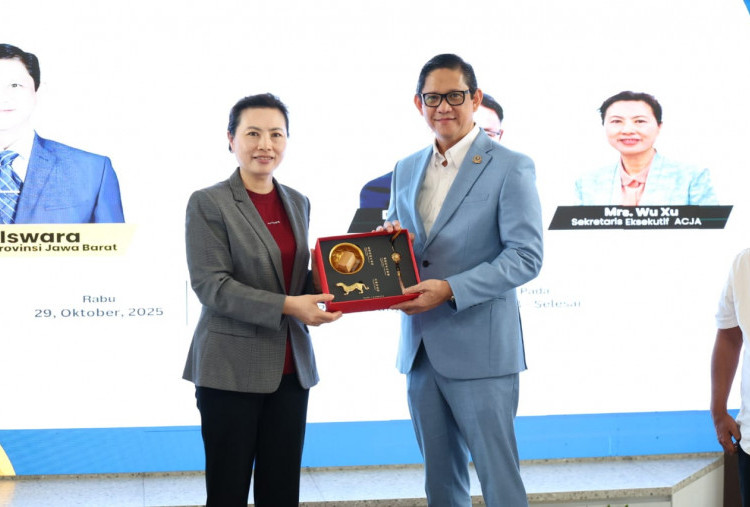 Jurnalis Tiongkok Kunjungan ke DPRD Jawa Barat, MQ Iswara: Semoga Jadi Katalis Investasi di Tanah Pasundan