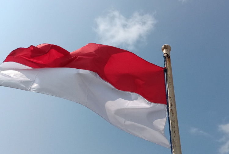 Pasang Bendera Merah Putih Sembarangan Bisa Kena Pidana hingga Denda Rp 500 Juta