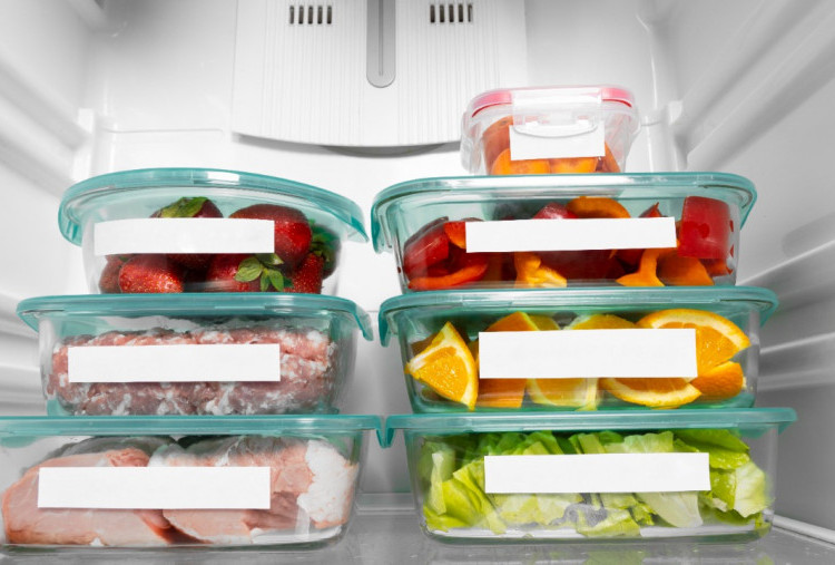 5 Tips Menata Isi Kulkas Mini agar Muat Banyak dan Tetap Rapi