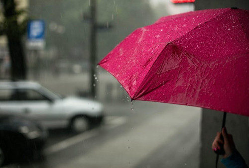 Prakiraan Cuaca Hari Ini Palembang Cerah, Besok Baturaja Hujan Petir