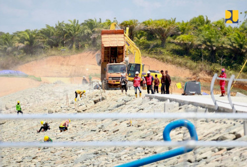 Bendungan Sepaku Semoi Mulai Dibanjiri, Suplai 2000 Liter Air Bersih ke IKN 