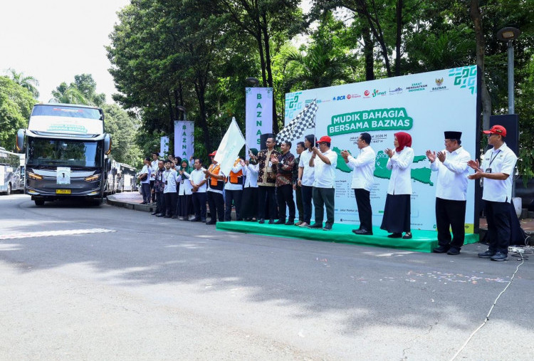 BAZNAS Lepas 20 Bus Mudik Gratis, 1.000 Mustahik Pulang Kampung ke Jateng dan Jatim