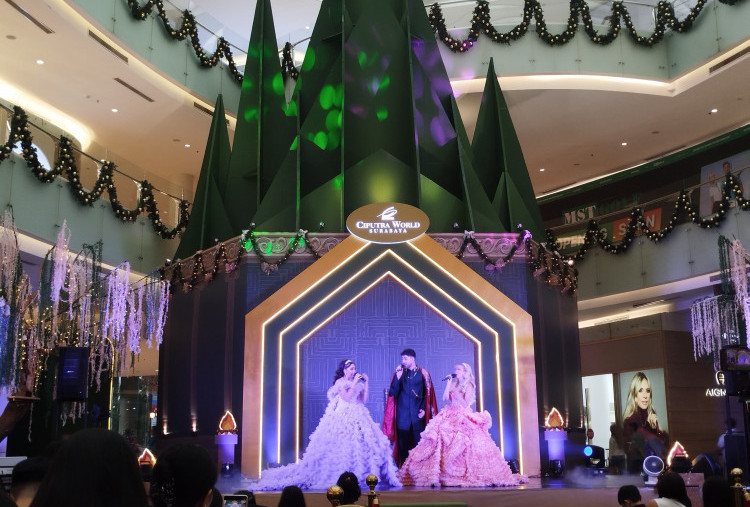 Spellbound Symphony hingga Santa Around the Mall Meriahkan Natal dan Tahun Baru di Surabaya Barat