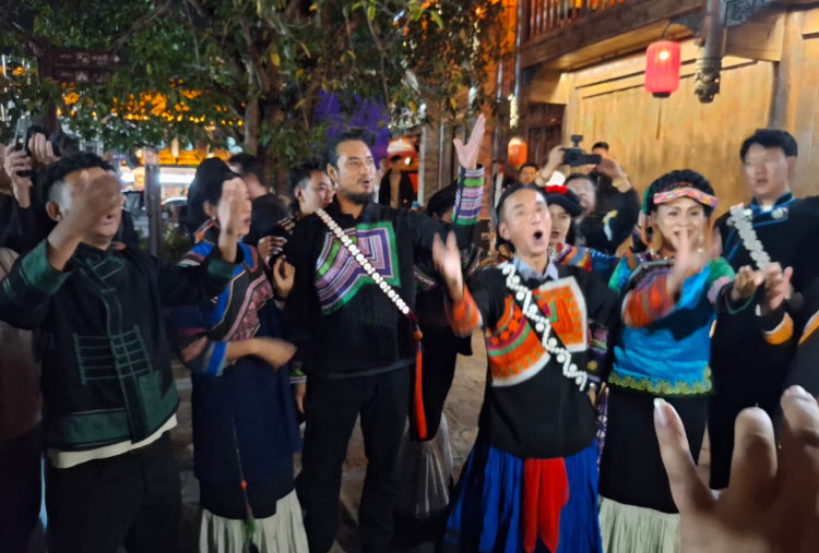 Harian Disway di China International Press Communication Center (CIPCC) (65): Nyanyian Rembulan di Kota Tua