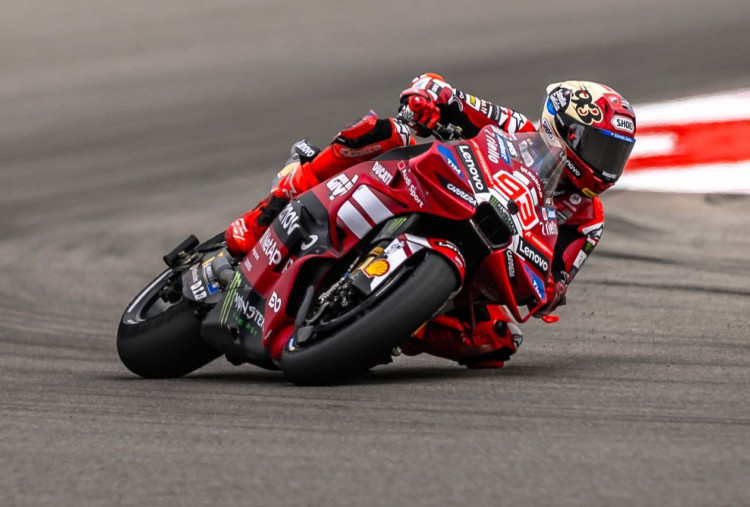 Motor Ducati 850cc untuk MotoGP 2027 Terungkap, Gigi Dall'Igna Terkesan