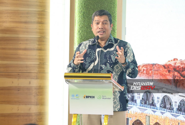 Melalui buku ini, BPKH mendorong transformasi pemahaman bahwa ibadah tidak hanya soal hubungan vertikal kepada Sang Pencipta, tapi juga menyangkut tanggung jawab sosial dan ekologis terhadap bumi sebagai amanah. Green Hajj menekankan pengurangan sampah, penggunaan energi ramah lingkungan, dan kesadaran akan dampak jejak karbon selama berhaji.