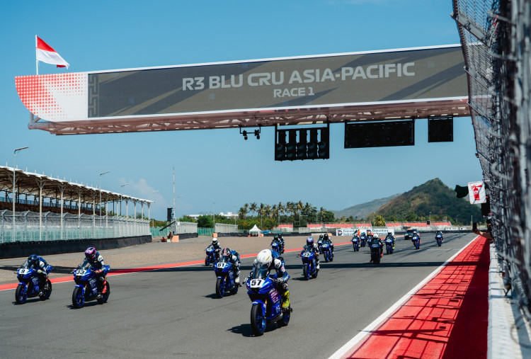 Pembalap Muda YRI Cetak Prestasi di R3 BLU CRU Asia-Pacific Mandalika, Siap Menatap Level Dunia