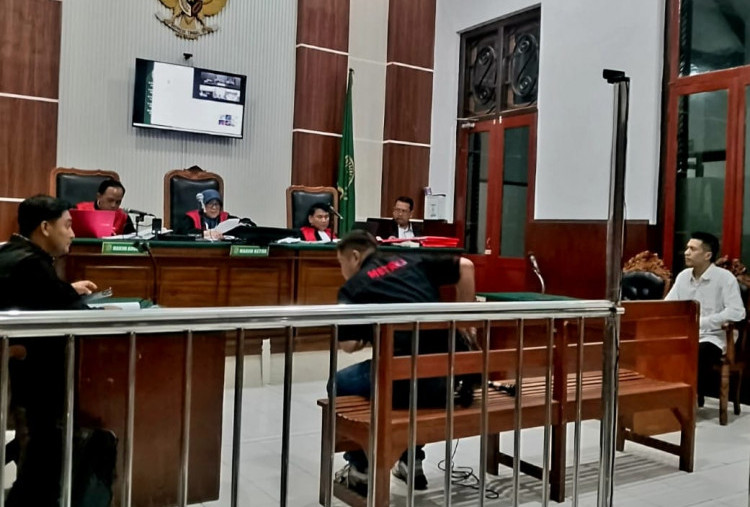 Sopir Pribadi di Surabaya Gasak Barang Mewah Majikan
