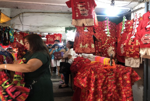 Imlek Tampil Gaya, Baju Cheongsam Warna Merah Jadi Pilihan