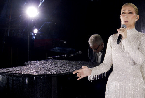 Merinding! Celine Dion Comeback, Buka Olimpiade Paris 2024 dengan Performa Dahsyat