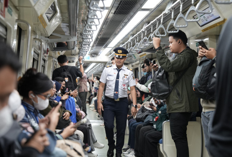 Minat Warga Beralih ke Transportasi Publik, Pengguna LRT Jabodebek Naik 26 Persen