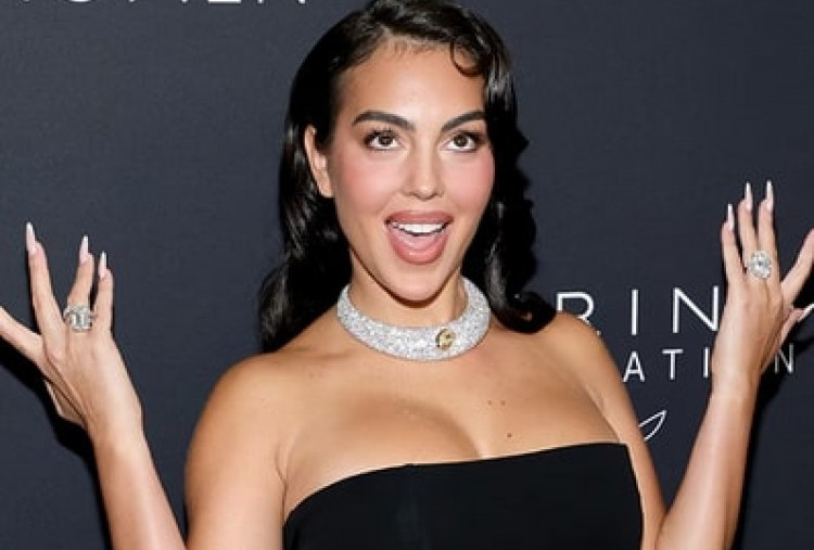 Georgina Rodriguez Pamerkan Cincin Tunangan, Ukuran Berlian Jadi Sorotan 