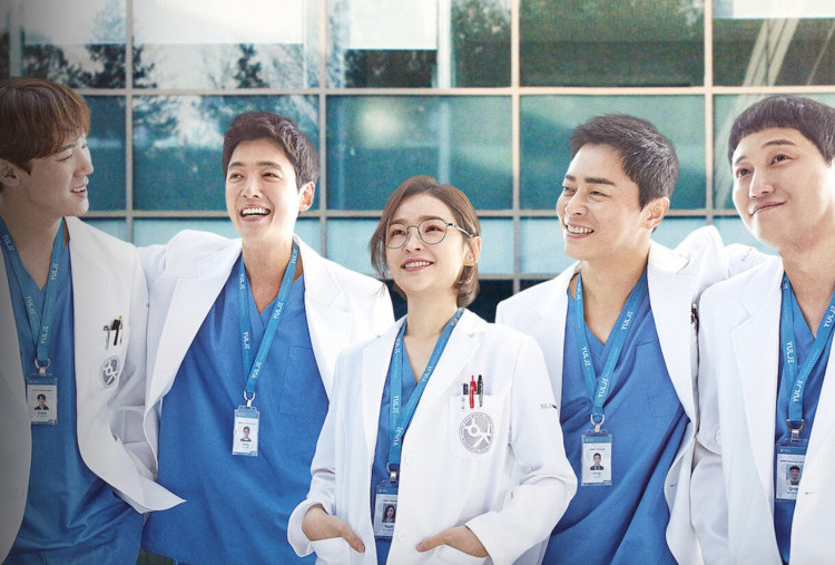 12 Serial Drakor Bertema Medis, Dari Ghost Doctor hingga Descendants of the Sun